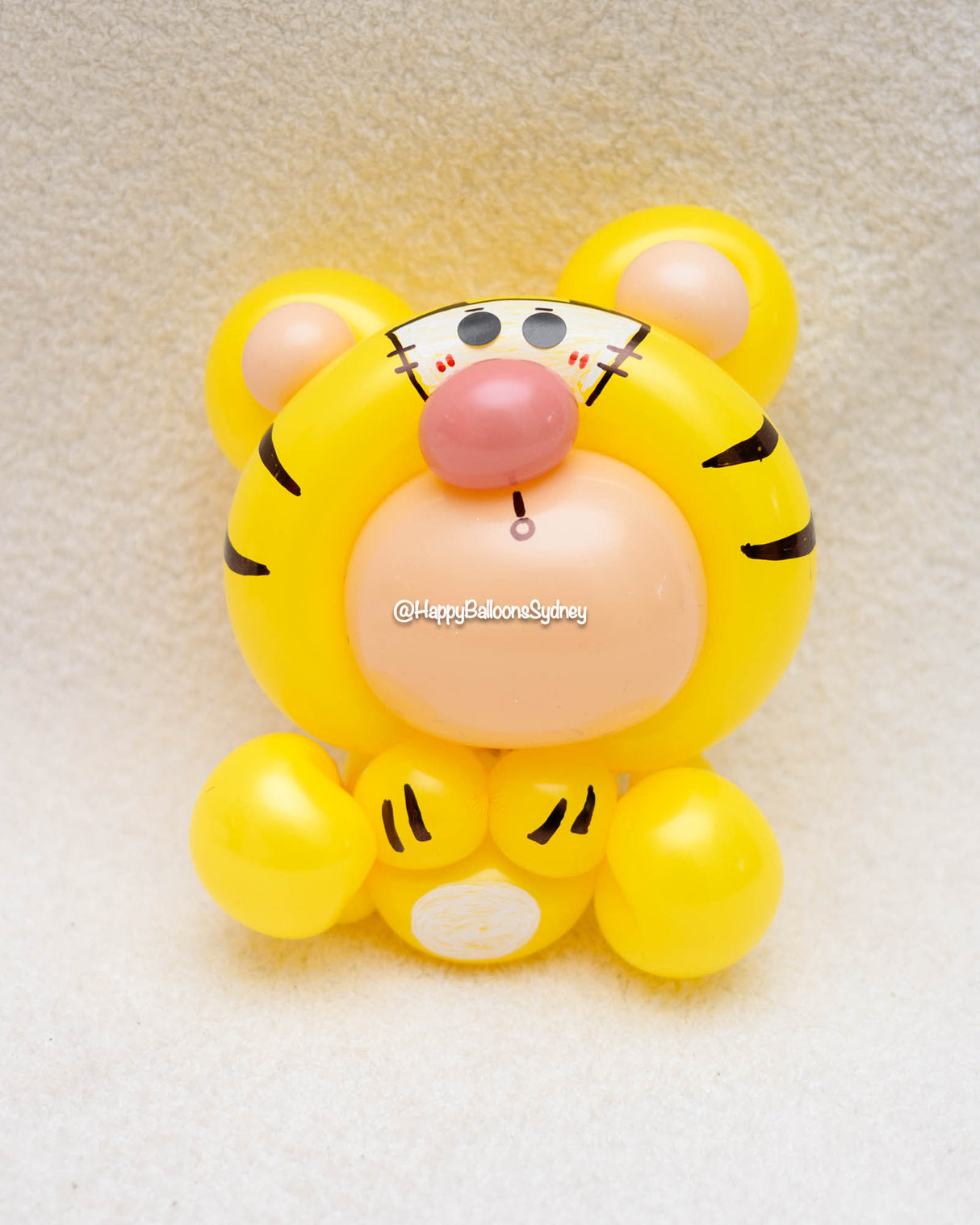 SKU-201027 Twisted Balloon Character Figurine