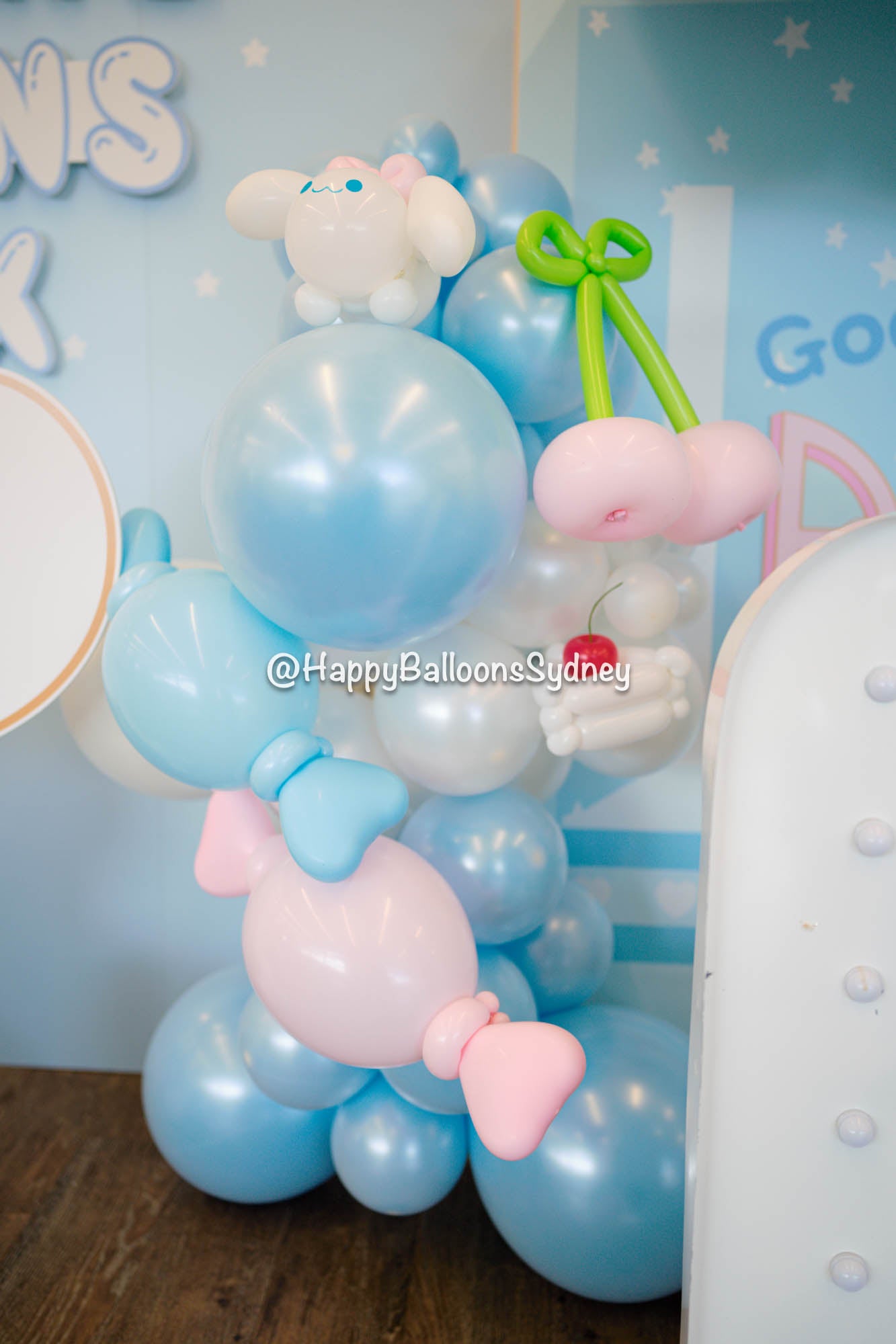 SKU-401012 Cinnamonroll Birthday Party decorations setup