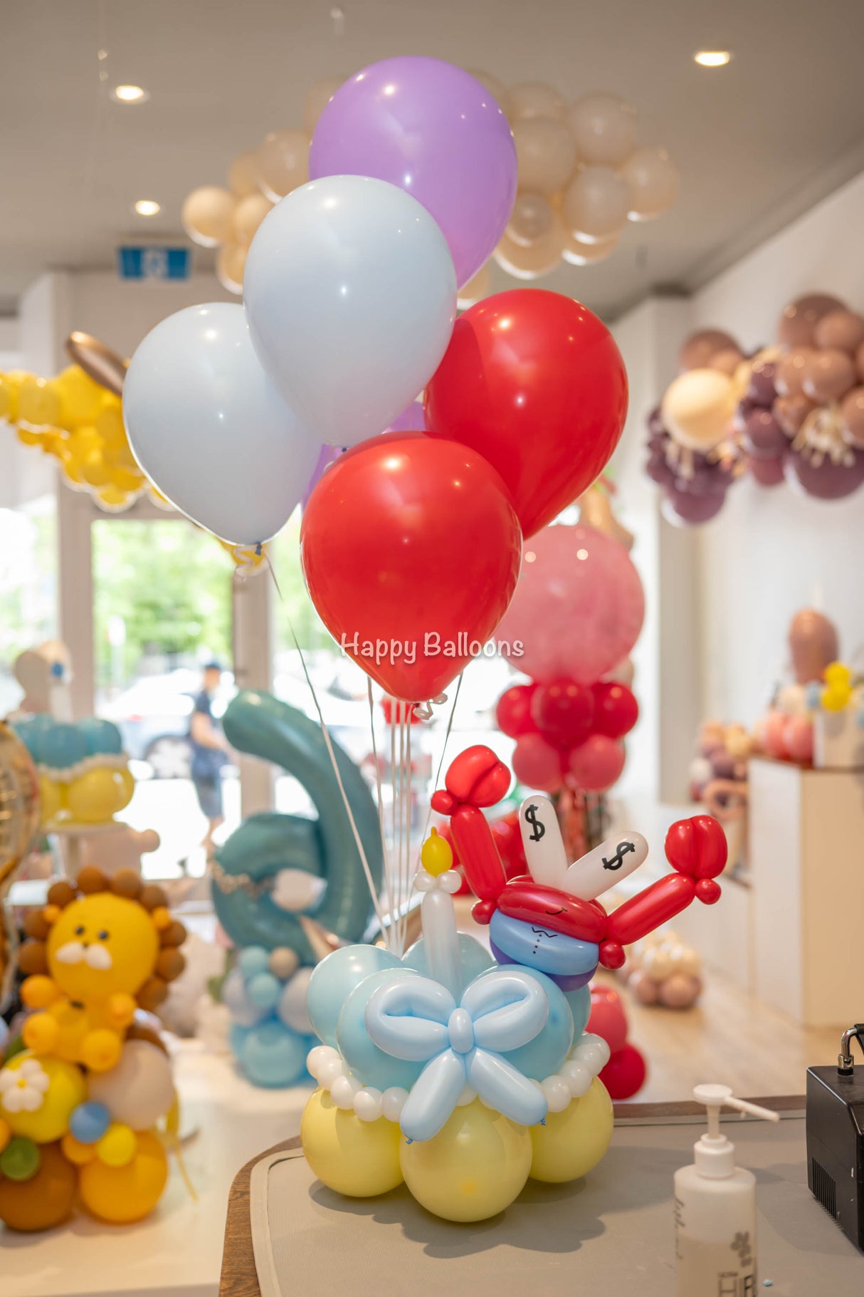 SKU-204005 Mr. Krabs Balloon cake centrepiece with helium balloons combo