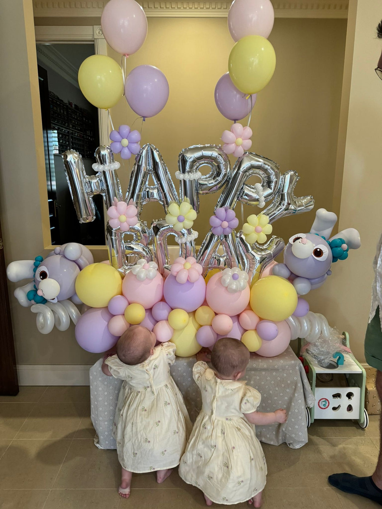 SKU-301039 Helium + Happy Birthday Balloon Set Twins