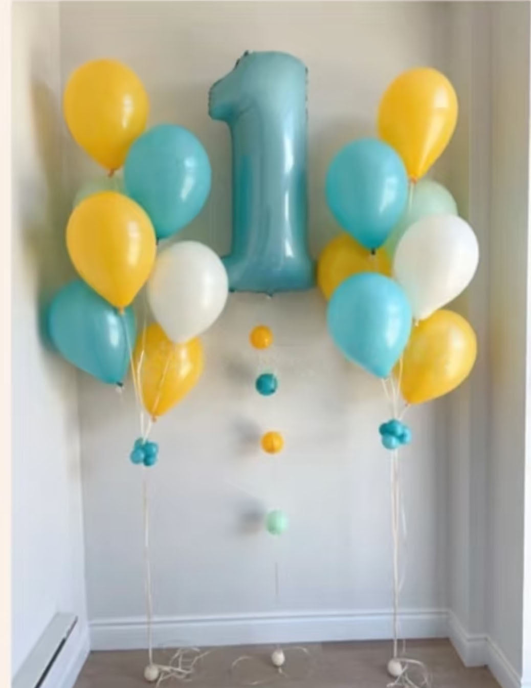 SKU-101039 Helium Balloons + Number Combo