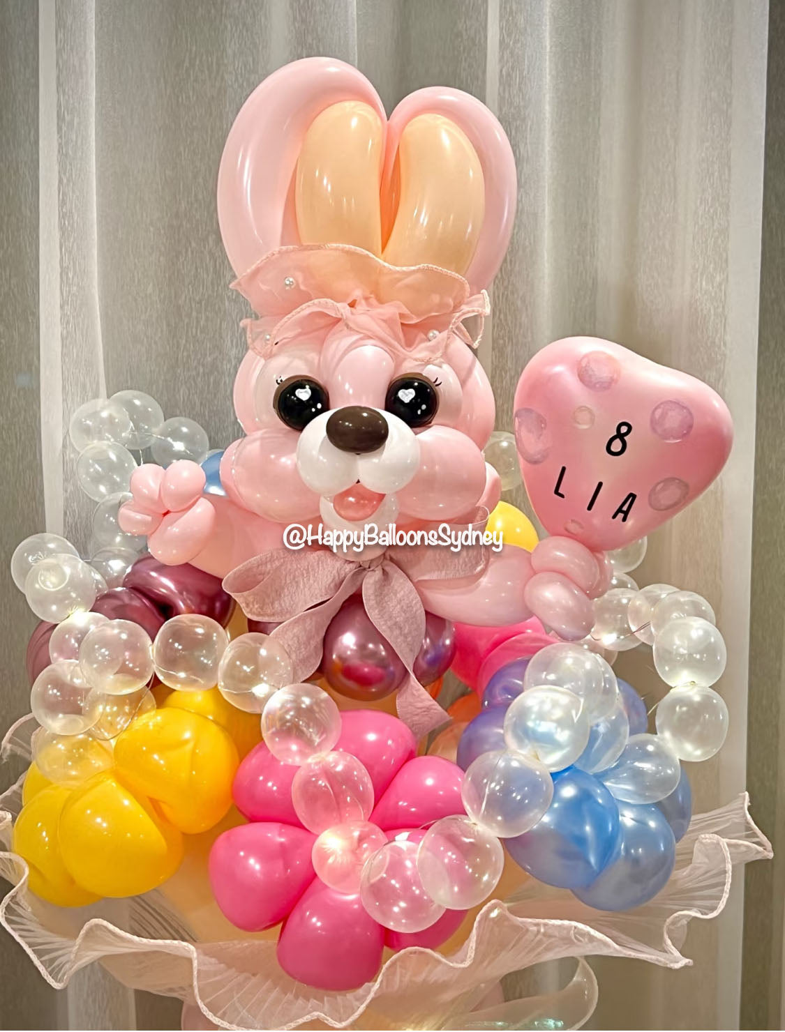 SKU-102036 Twisted Balloon Flowers Bouquet Ribbit