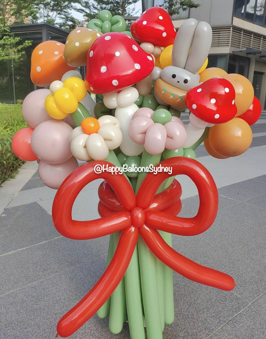 SKU-102035 Twisted Balloon Flowers Bouquet Rabbit and Mushroom