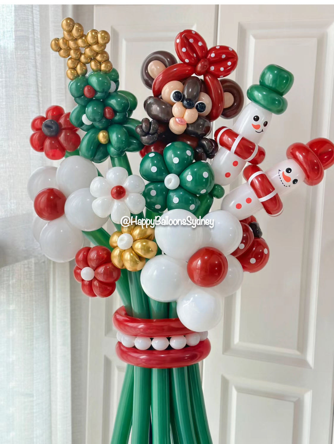 SKU-102030 Twisted Balloon Flowers Bouquet Christmas Tree and Teddy