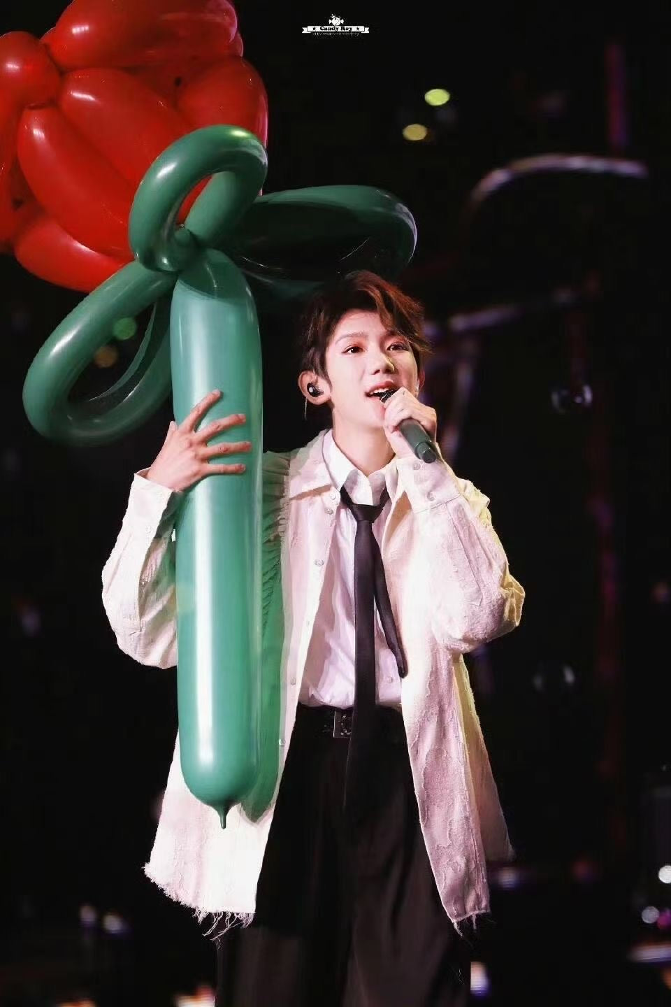 SKU-102049 Giant Balloon Rose | Valentine's Day Flower