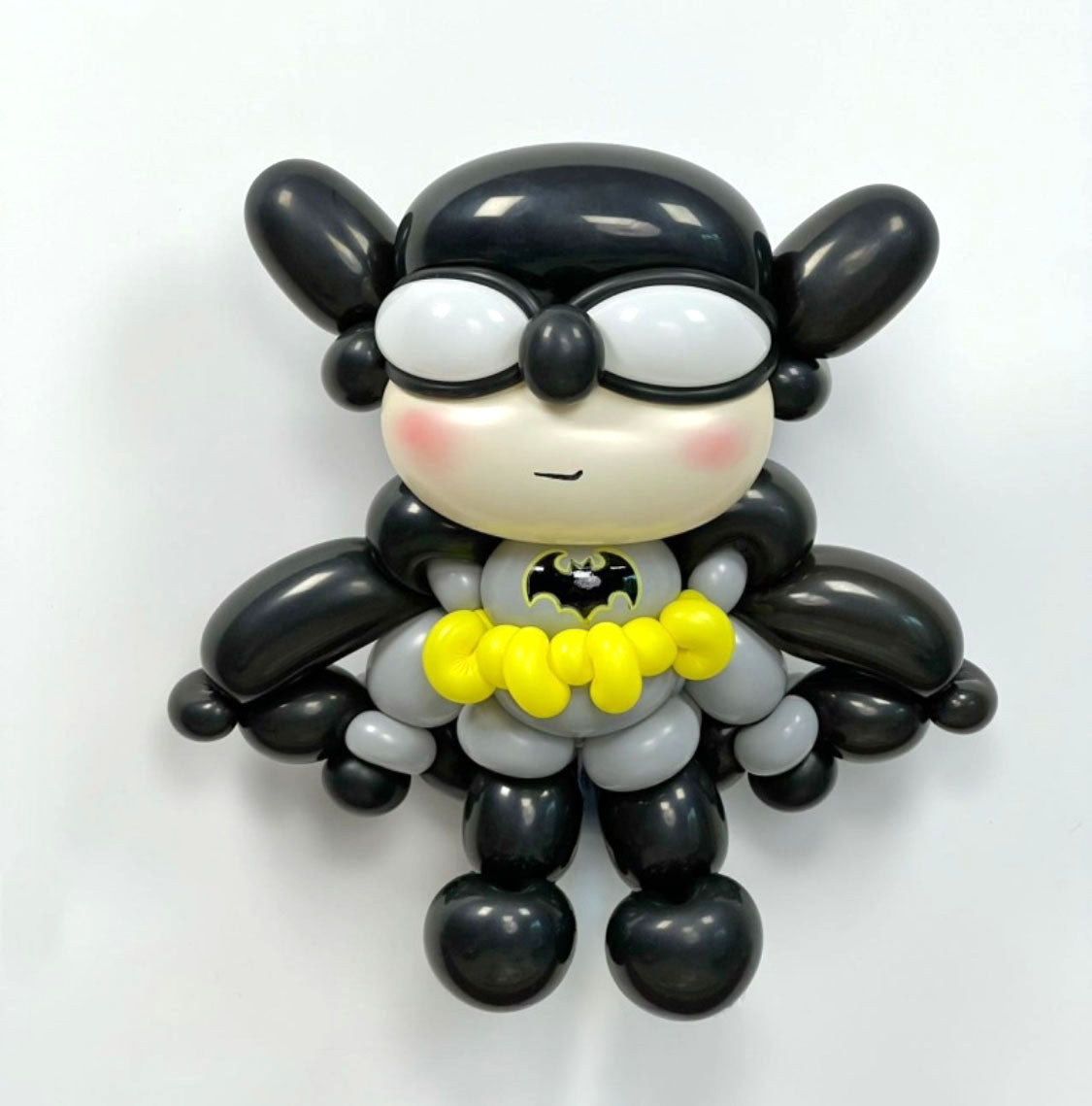 SKU-201015 twisted Balloon Figurine Batman