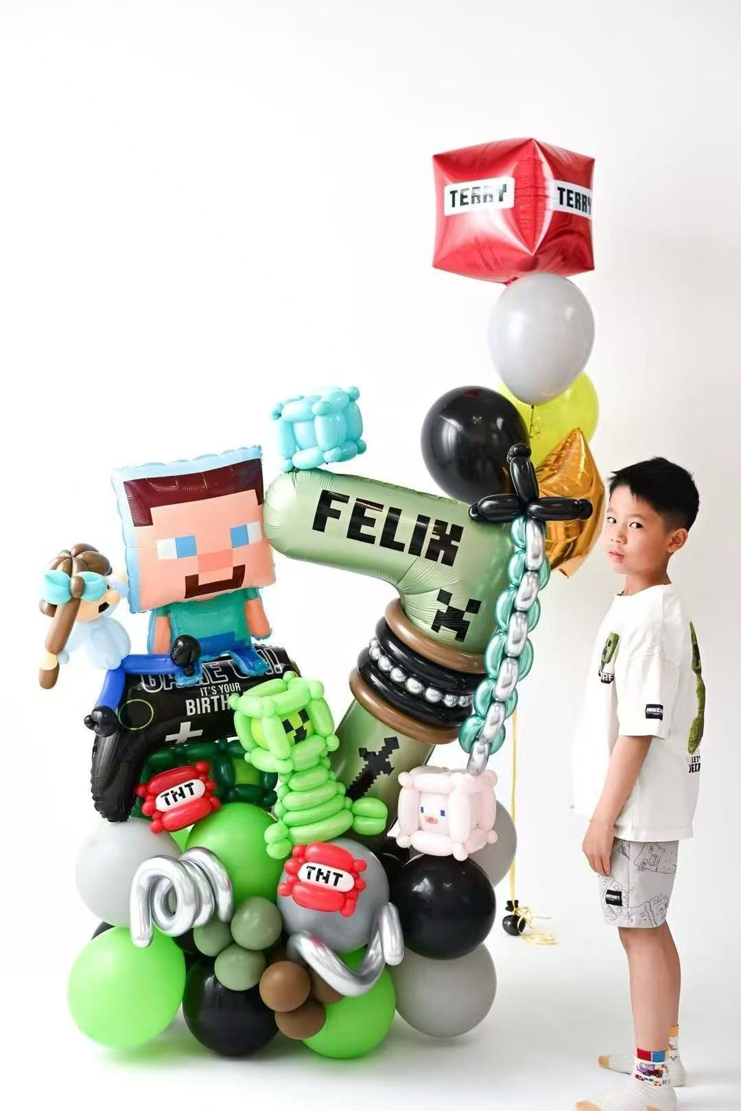 SKU-301042 Minecraft Number Balloon Set + Helium balloons Combo