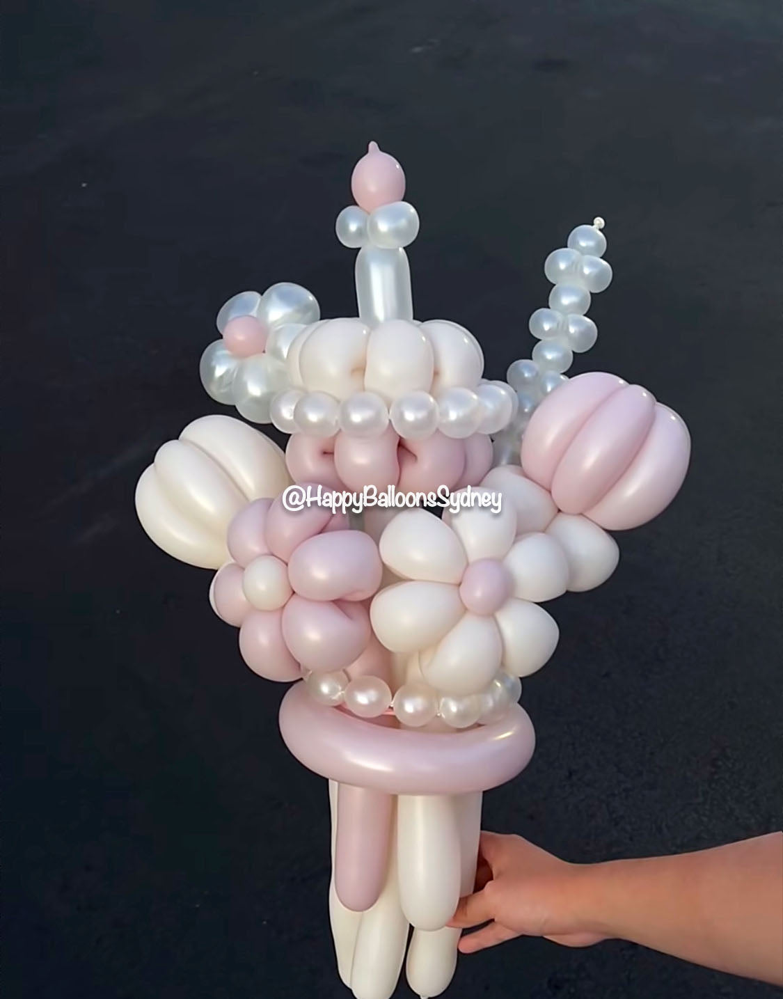 SKU-102043 Twisted Balloons Flowers Bouquet Birthday Cake